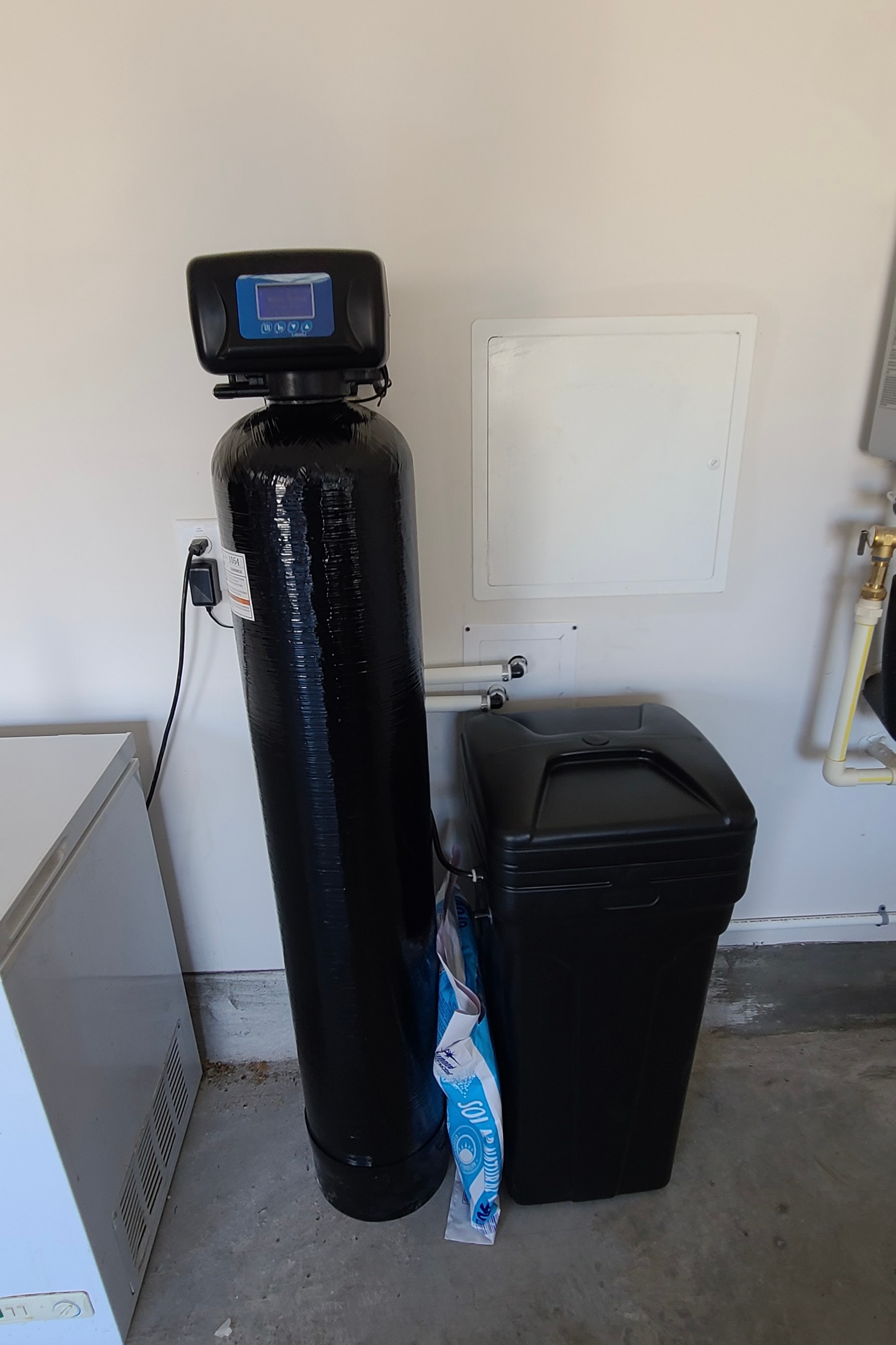 [INSTALL PHOTO 6] Water filtration system installation